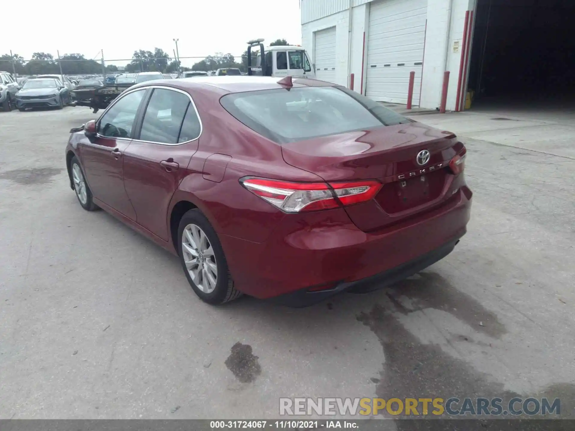 3 Photograph of a damaged car 4T1B11HK5KU256532 TOYOTA CAMRY 2019