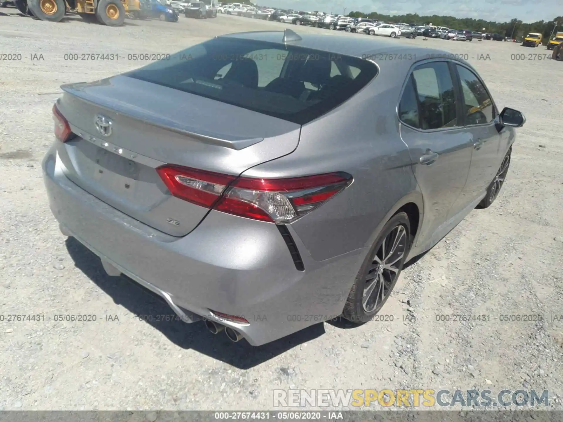 4 Photograph of a damaged car 4T1B11HK5KU256658 TOYOTA CAMRY 2019