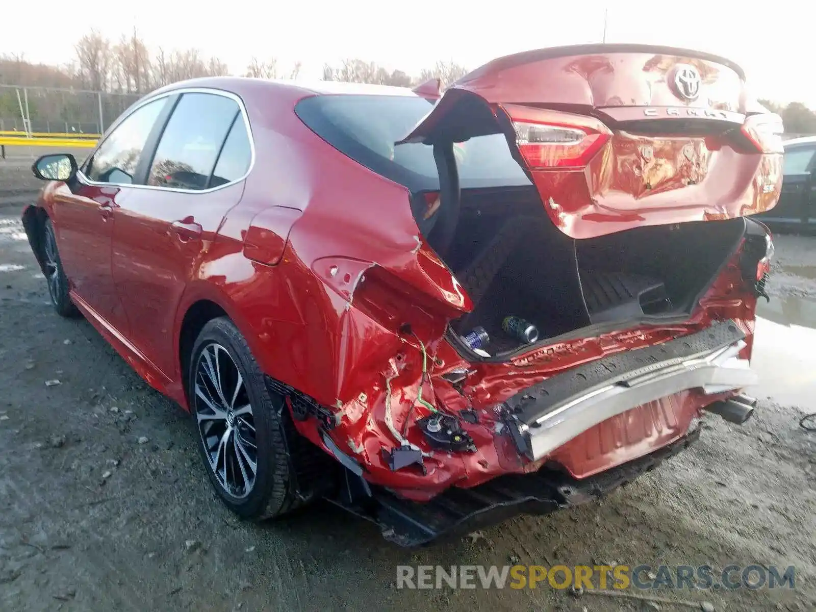 3 Photograph of a damaged car 4T1B11HK5KU257583 TOYOTA CAMRY 2019