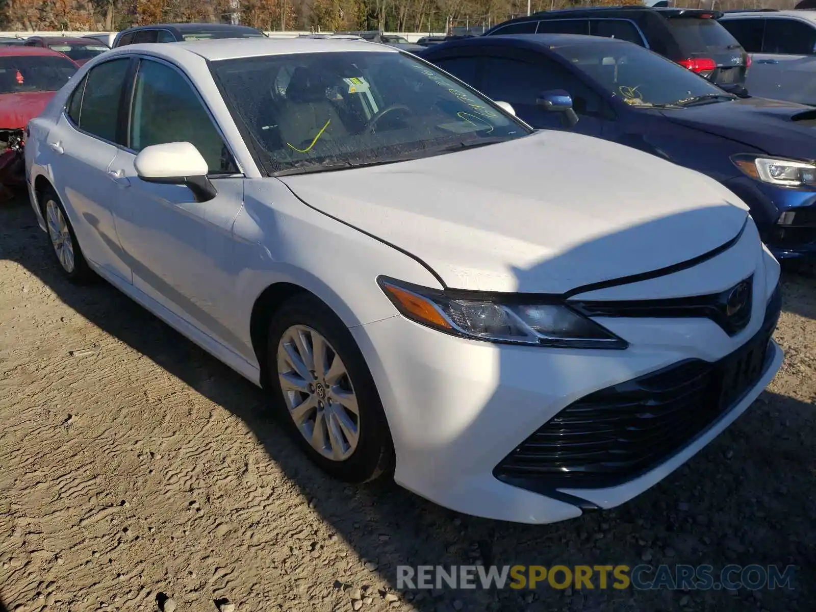 1 Photograph of a damaged car 4T1B11HK5KU258734 TOYOTA CAMRY 2019