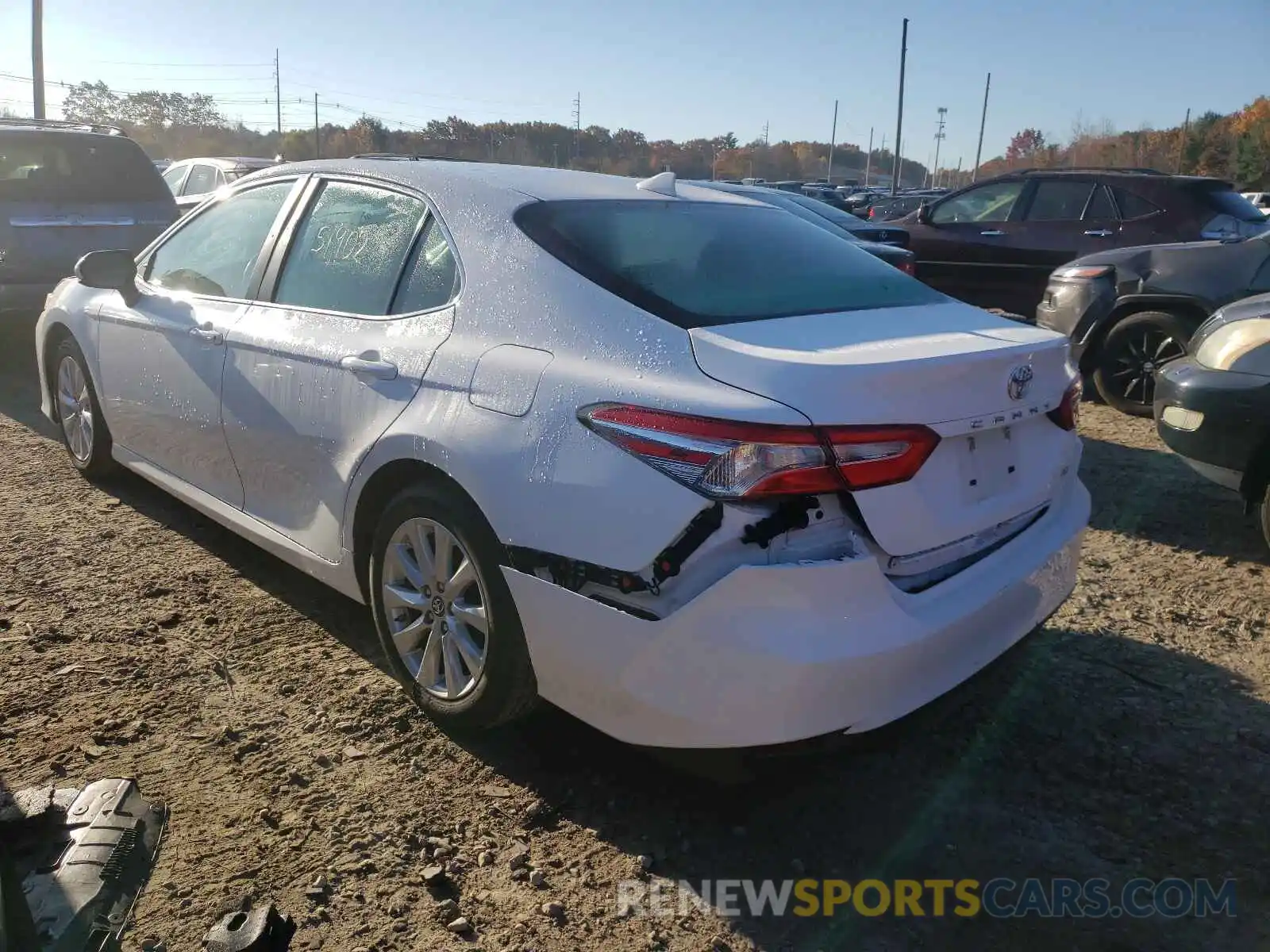 3 Photograph of a damaged car 4T1B11HK5KU258734 TOYOTA CAMRY 2019