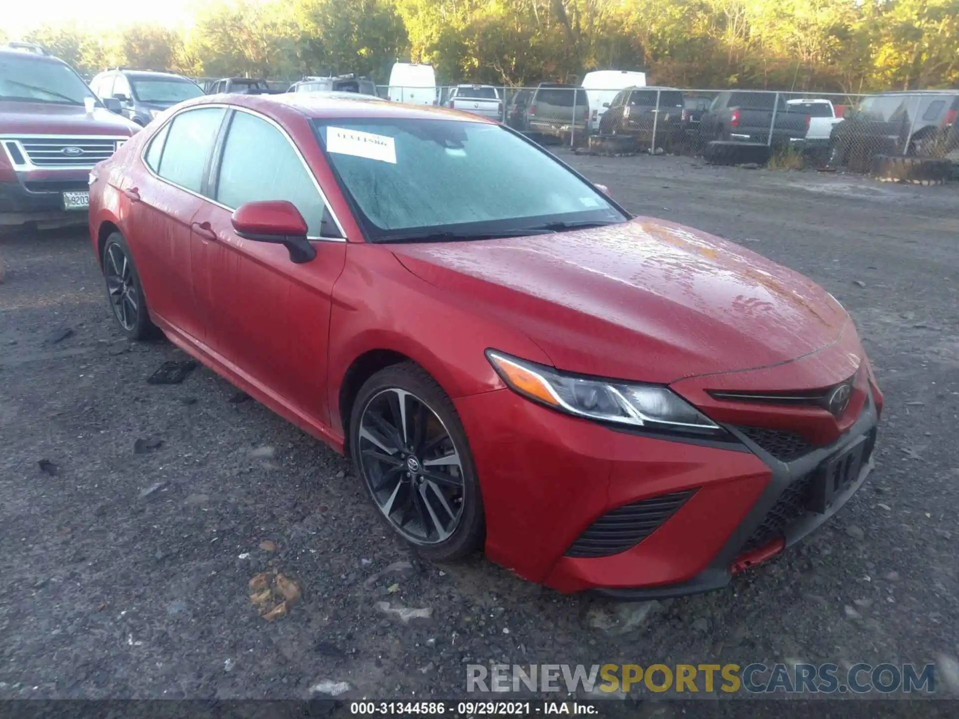 1 Photograph of a damaged car 4T1B11HK5KU259298 TOYOTA CAMRY 2019