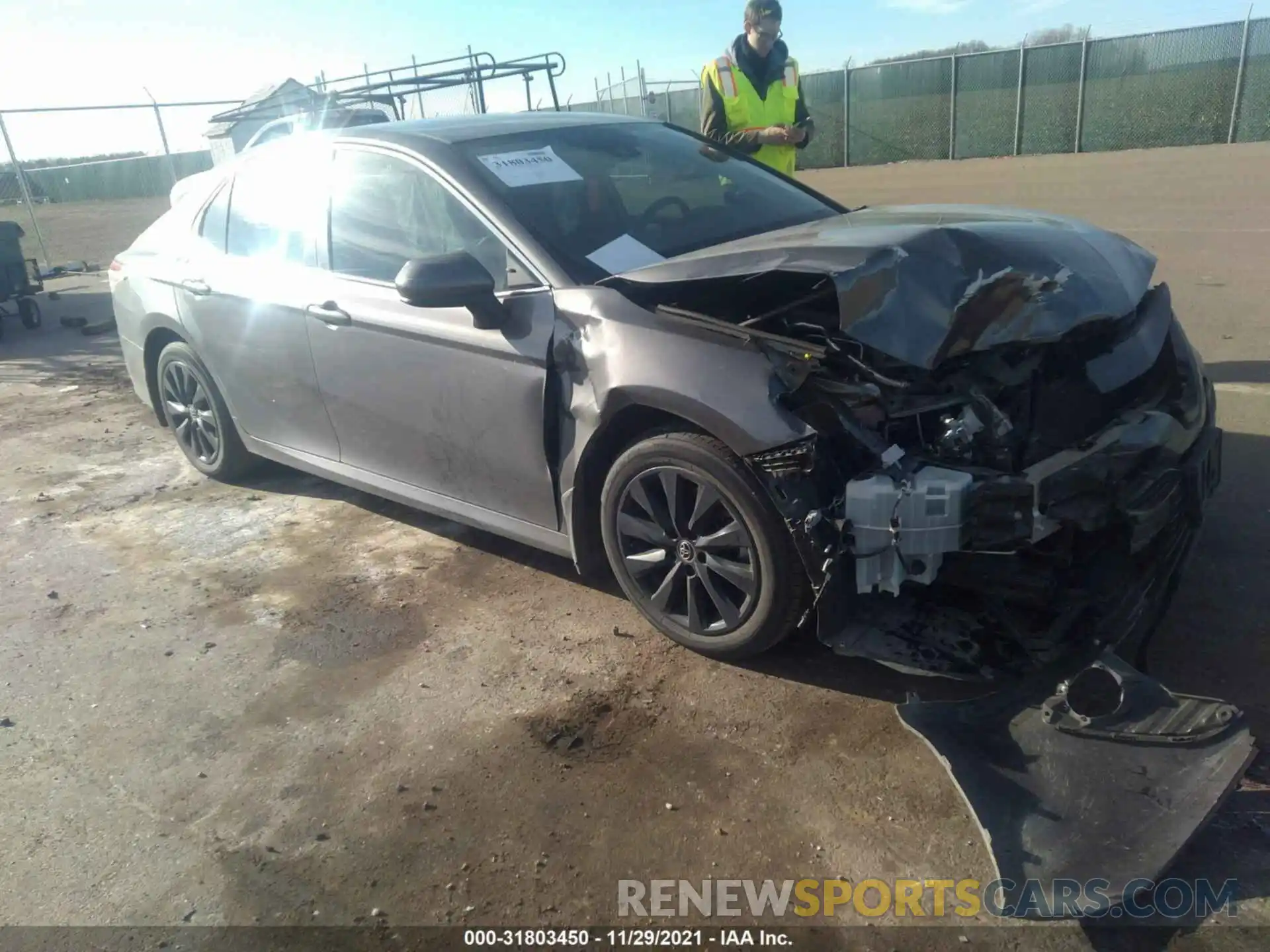 1 Photograph of a damaged car 4T1B11HK5KU259995 TOYOTA CAMRY 2019