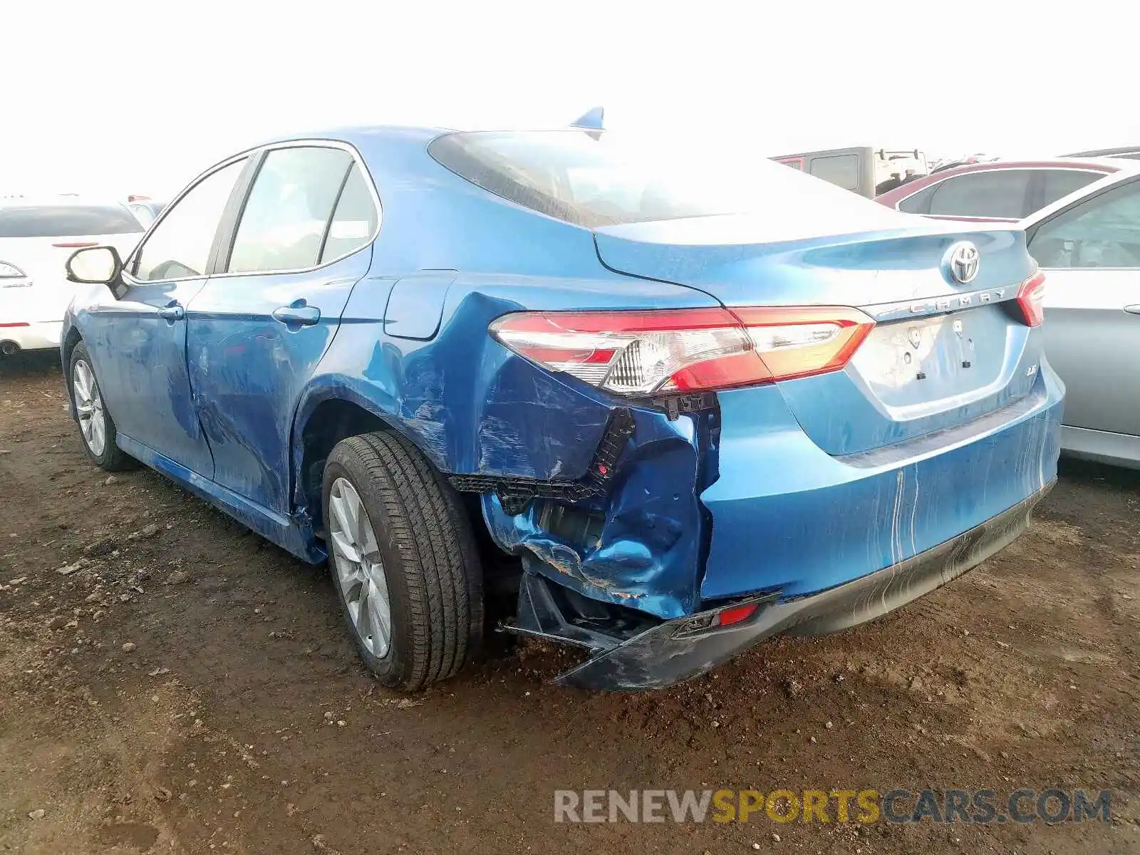 3 Photograph of a damaged car 4T1B11HK5KU260550 TOYOTA CAMRY 2019