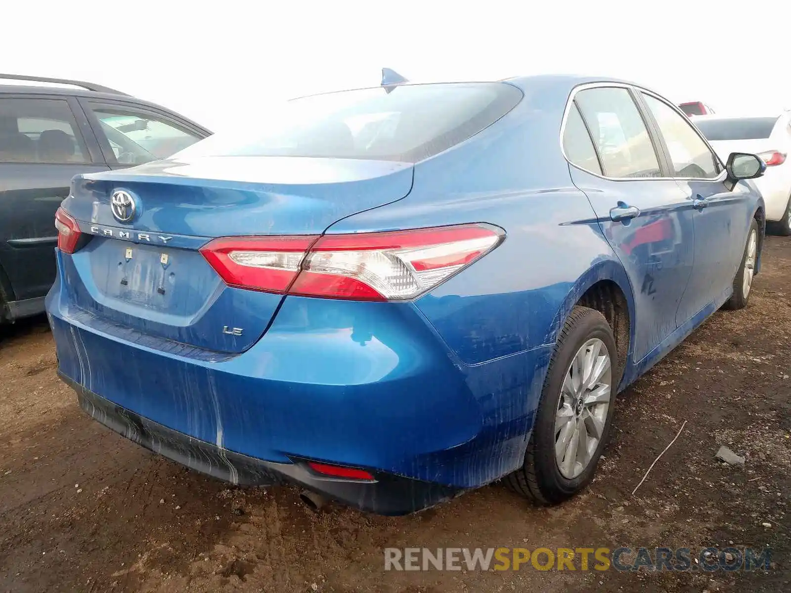 4 Photograph of a damaged car 4T1B11HK5KU260550 TOYOTA CAMRY 2019