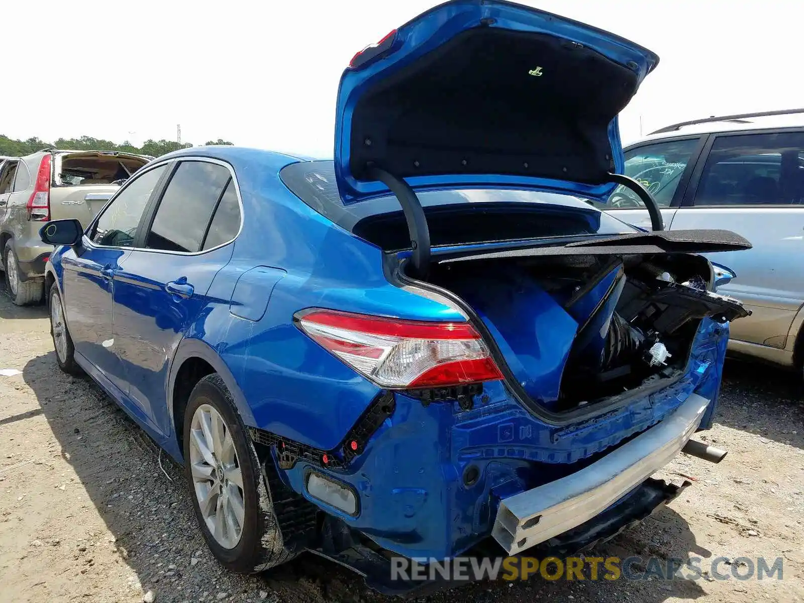 3 Photograph of a damaged car 4T1B11HK5KU260967 TOYOTA CAMRY 2019