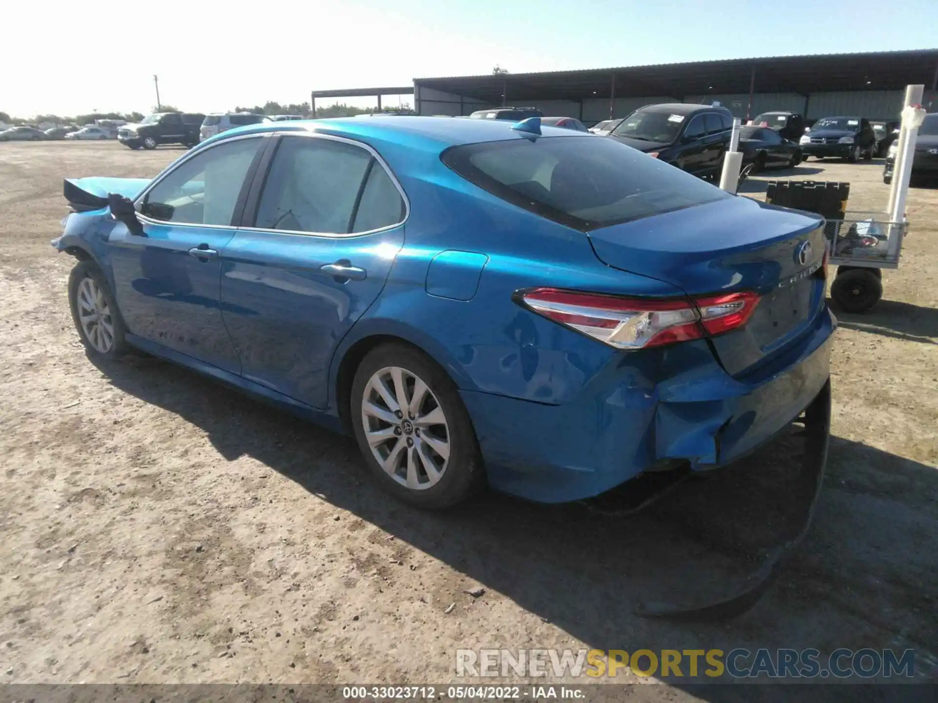 3 Фотография поврежденного автомобиля 4T1B11HK5KU261066 TOYOTA CAMRY 2019