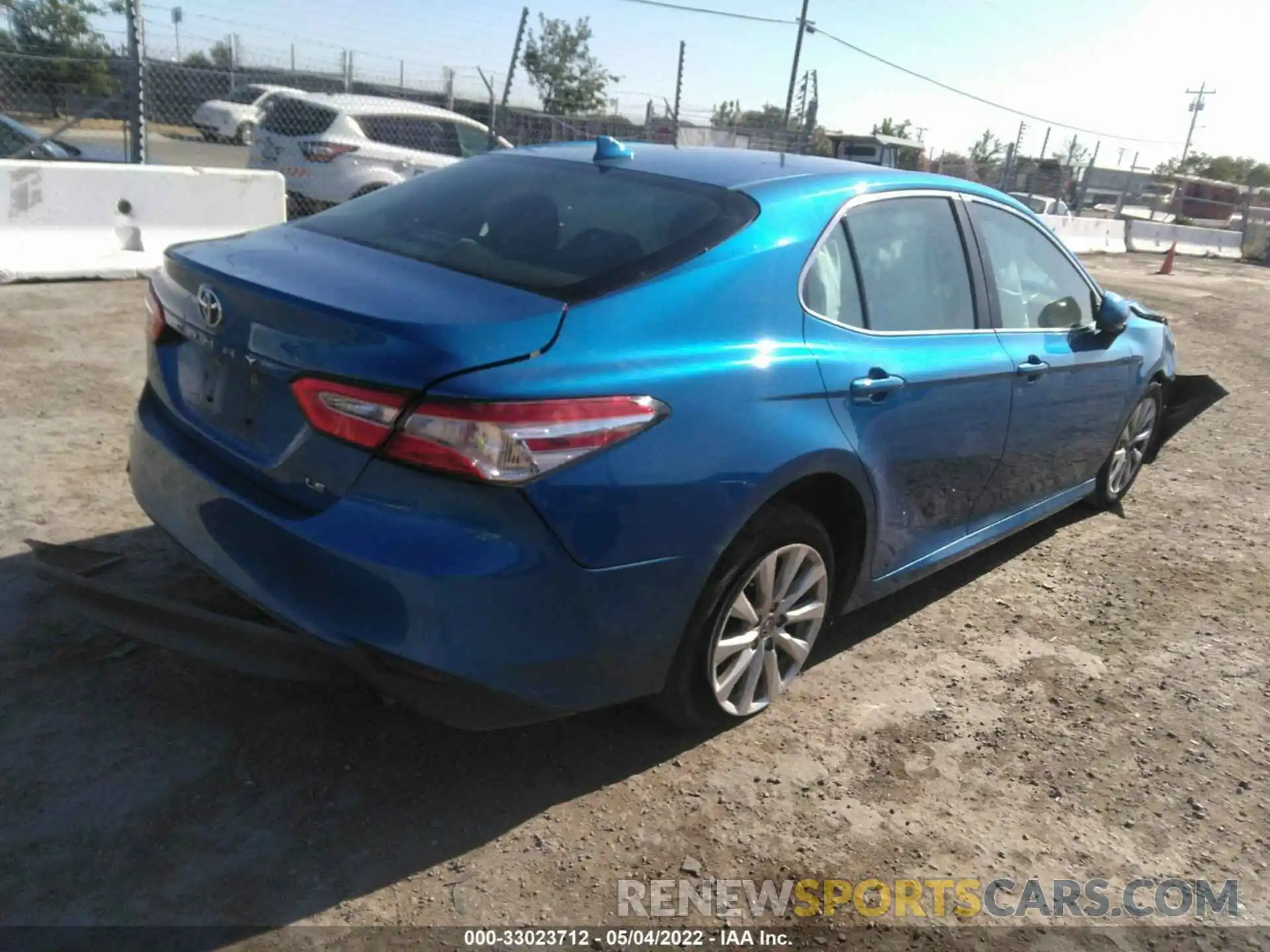 4 Photograph of a damaged car 4T1B11HK5KU261066 TOYOTA CAMRY 2019