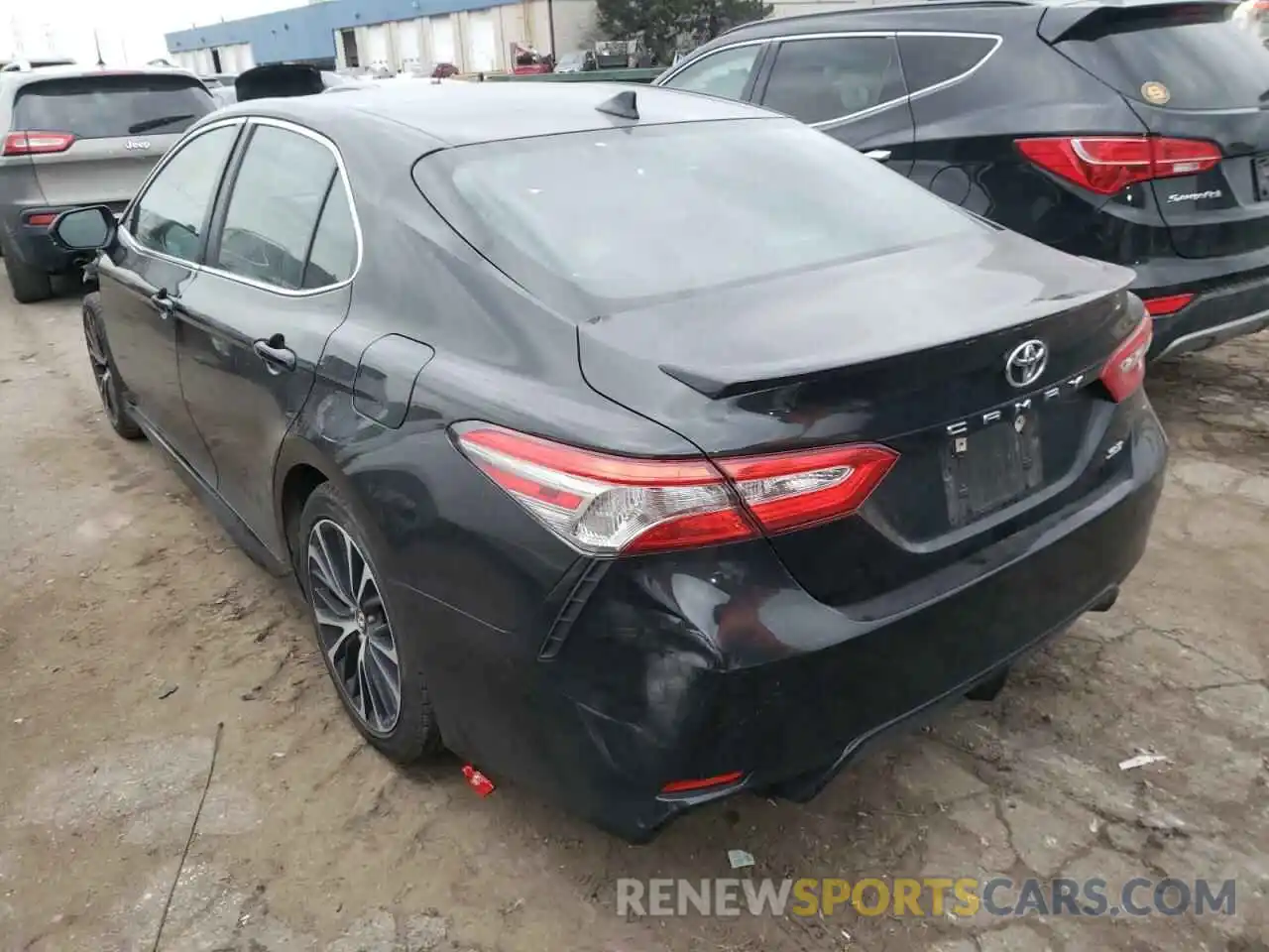 3 Photograph of a damaged car 4T1B11HK5KU261245 TOYOTA CAMRY 2019