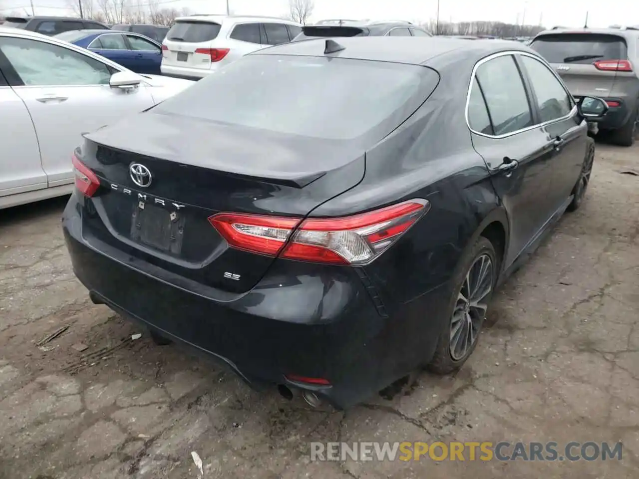 4 Photograph of a damaged car 4T1B11HK5KU261245 TOYOTA CAMRY 2019