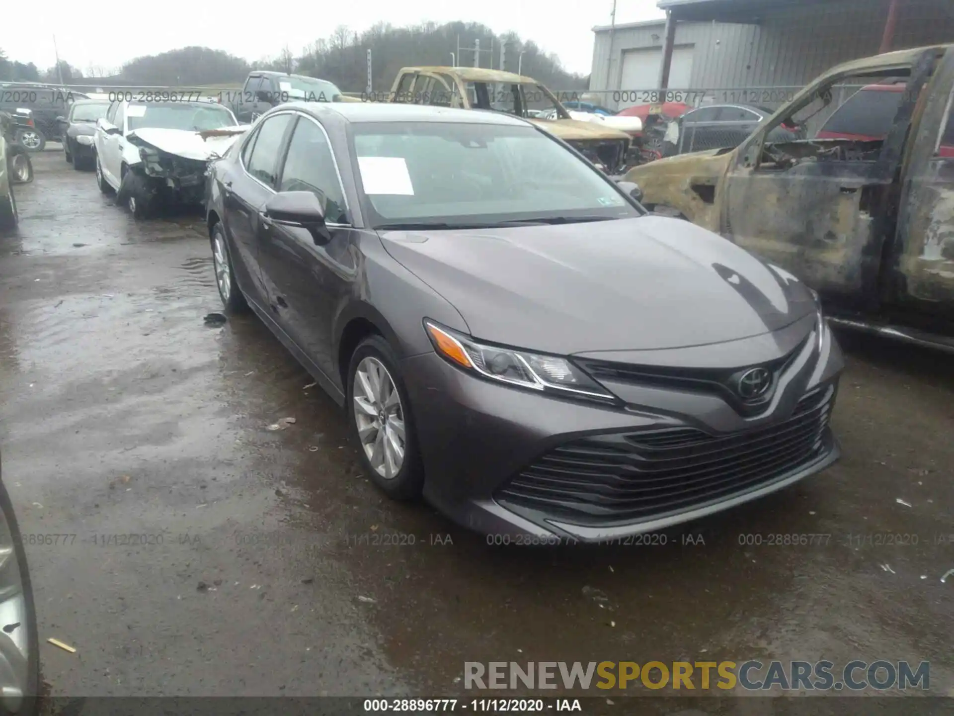 1 Photograph of a damaged car 4T1B11HK5KU262847 TOYOTA CAMRY 2019