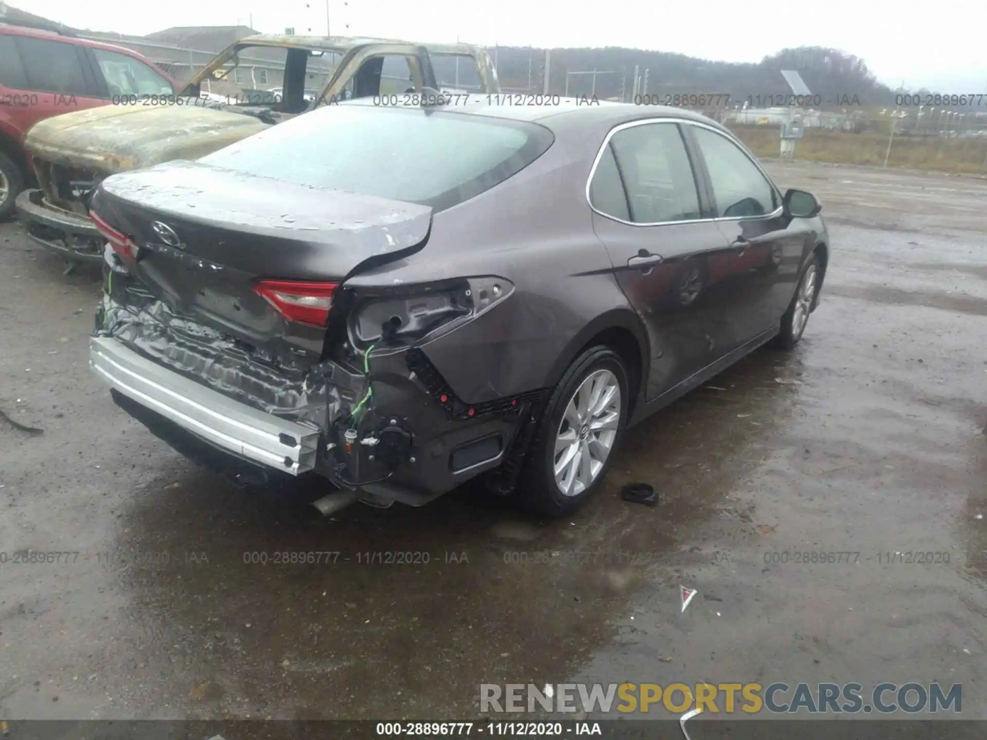 4 Фотография поврежденного автомобиля 4T1B11HK5KU262847 TOYOTA CAMRY 2019