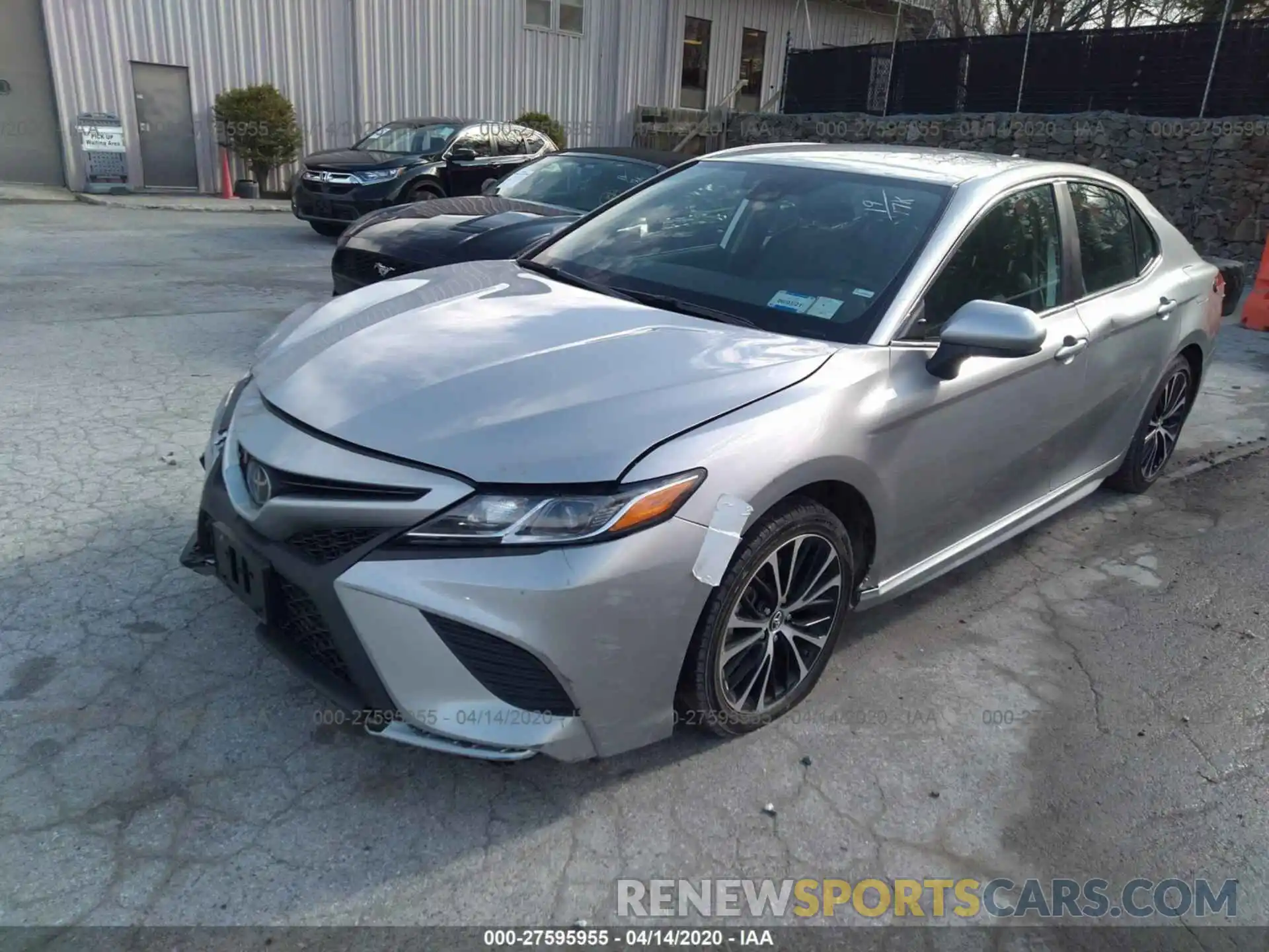 2 Photograph of a damaged car 4T1B11HK5KU264260 TOYOTA CAMRY 2019