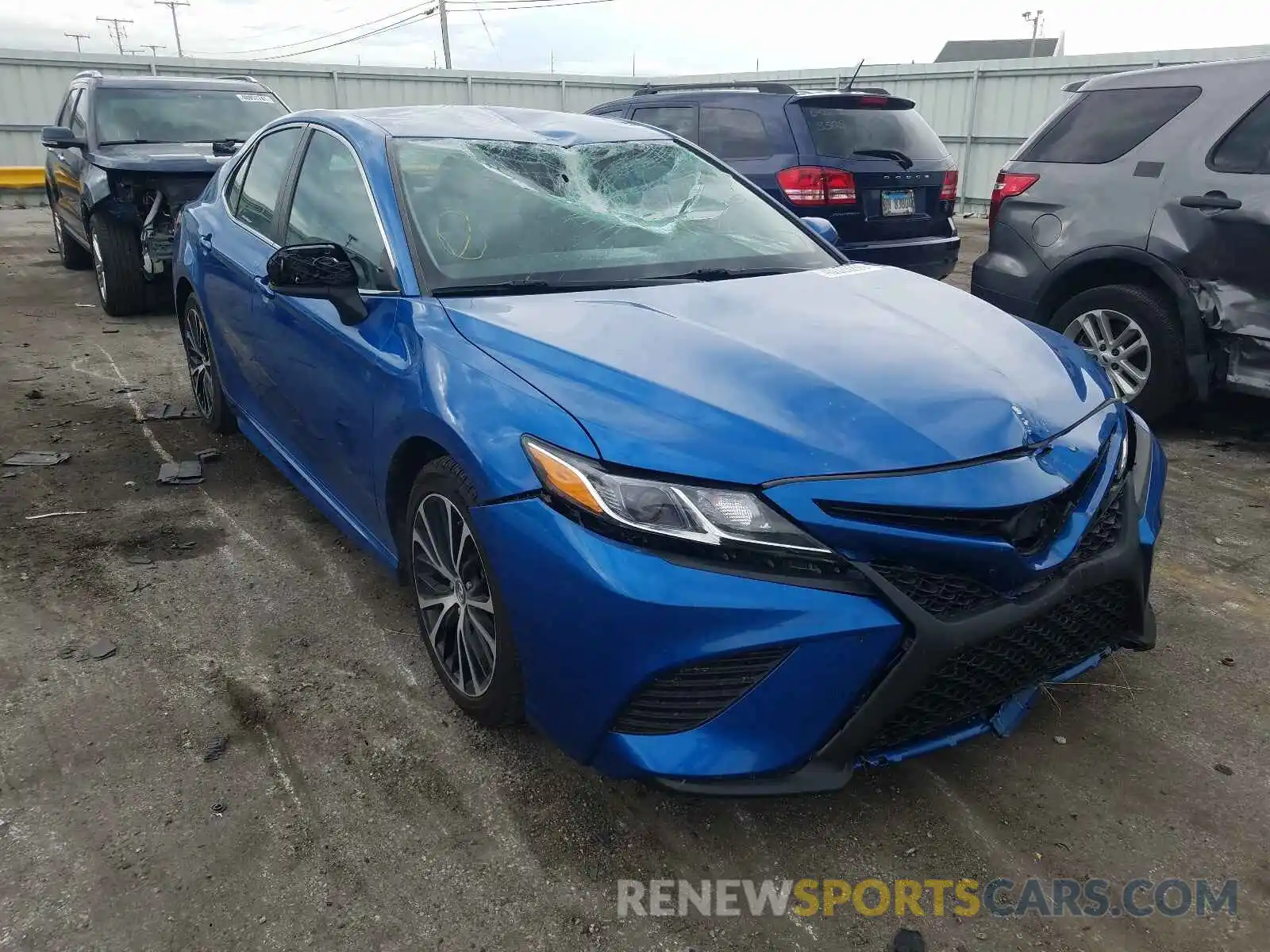 1 Photograph of a damaged car 4T1B11HK5KU266123 TOYOTA CAMRY 2019