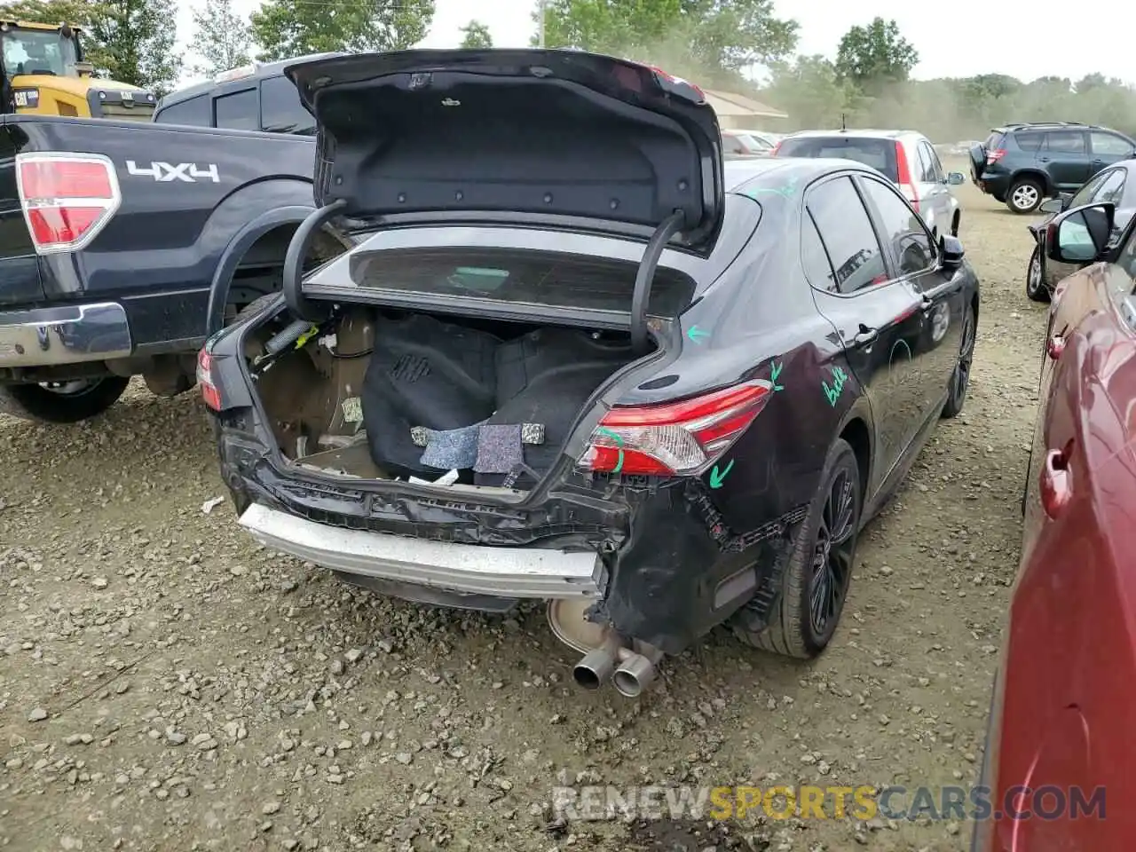 4 Photograph of a damaged car 4T1B11HK5KU267045 TOYOTA CAMRY 2019