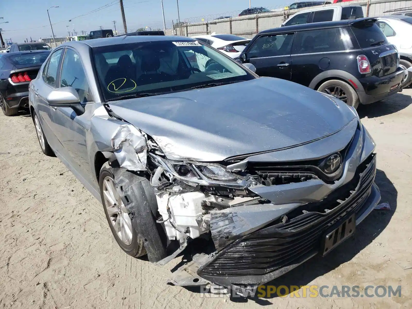 1 Photograph of a damaged car 4T1B11HK5KU268356 TOYOTA CAMRY 2019