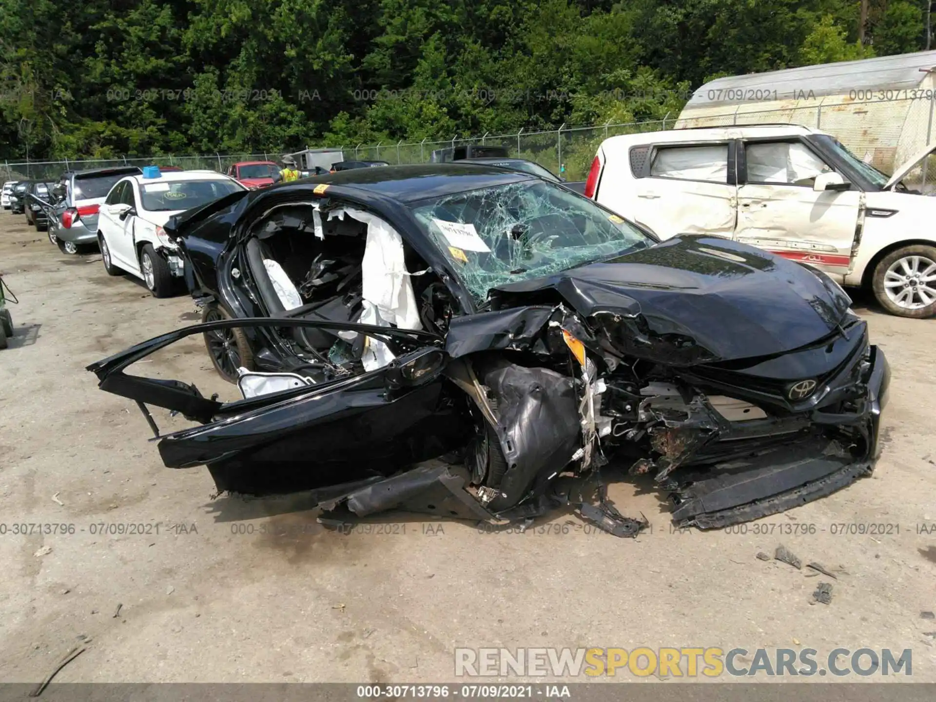 1 Photograph of a damaged car 4T1B11HK5KU270298 TOYOTA CAMRY 2019