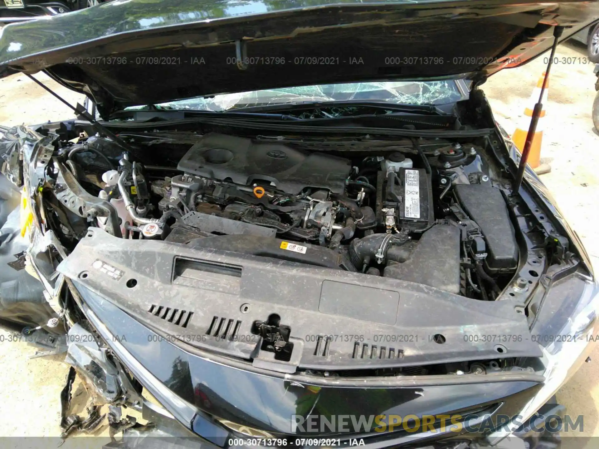 10 Photograph of a damaged car 4T1B11HK5KU270298 TOYOTA CAMRY 2019