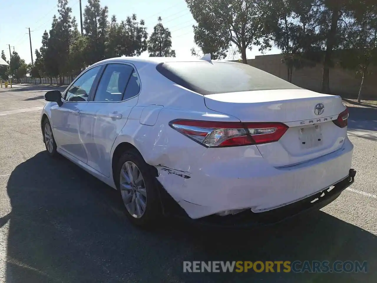 3 Photograph of a damaged car 4T1B11HK5KU270401 TOYOTA CAMRY 2019