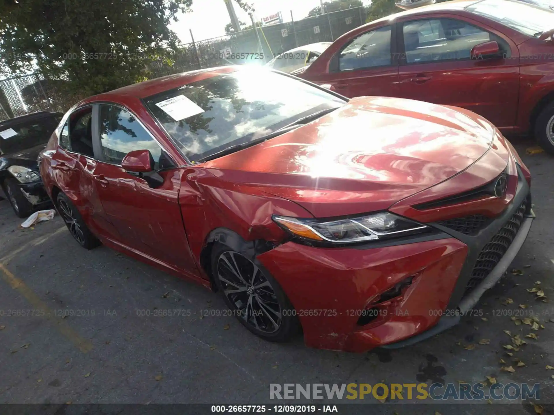 1 Photograph of a damaged car 4T1B11HK5KU270513 TOYOTA CAMRY 2019