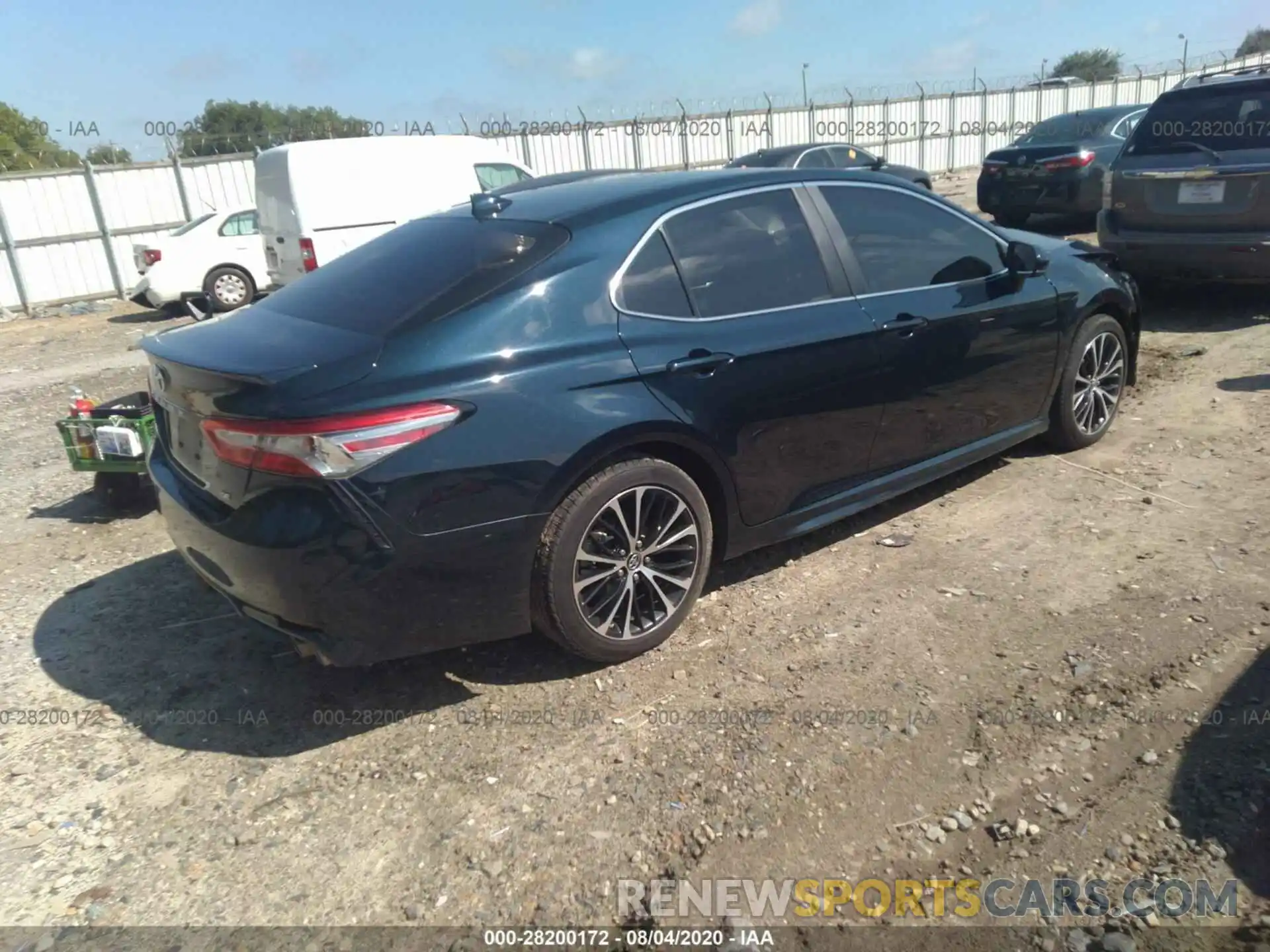 4 Фотография поврежденного автомобиля 4T1B11HK5KU271676 TOYOTA CAMRY 2019