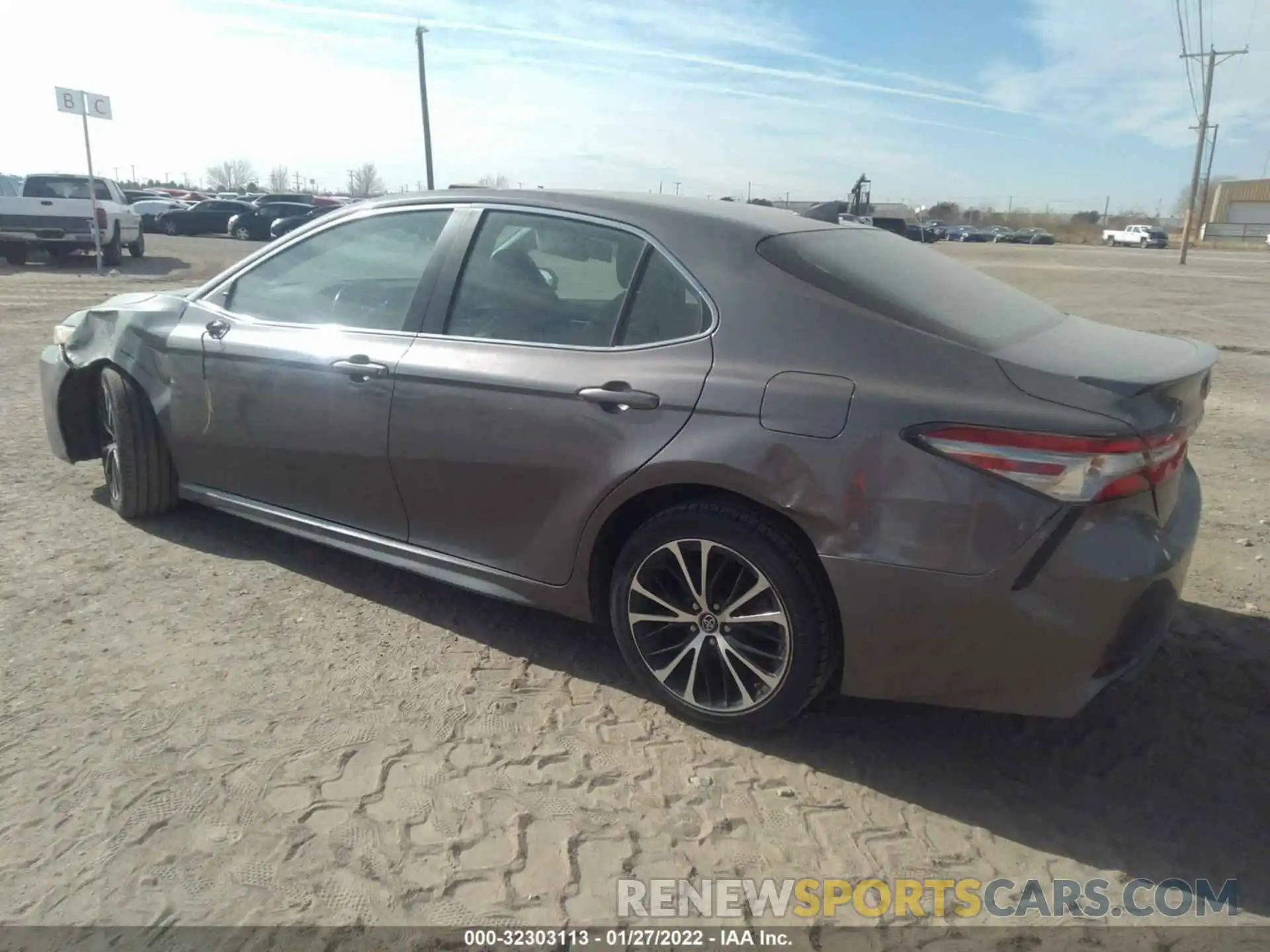 3 Photograph of a damaged car 4T1B11HK5KU272150 TOYOTA CAMRY 2019