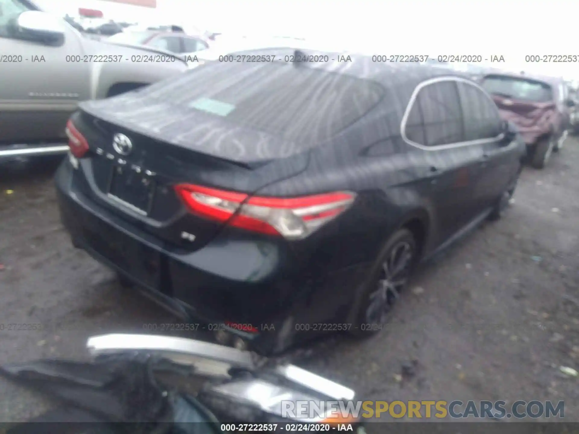 4 Фотография поврежденного автомобиля 4T1B11HK5KU272682 TOYOTA CAMRY 2019