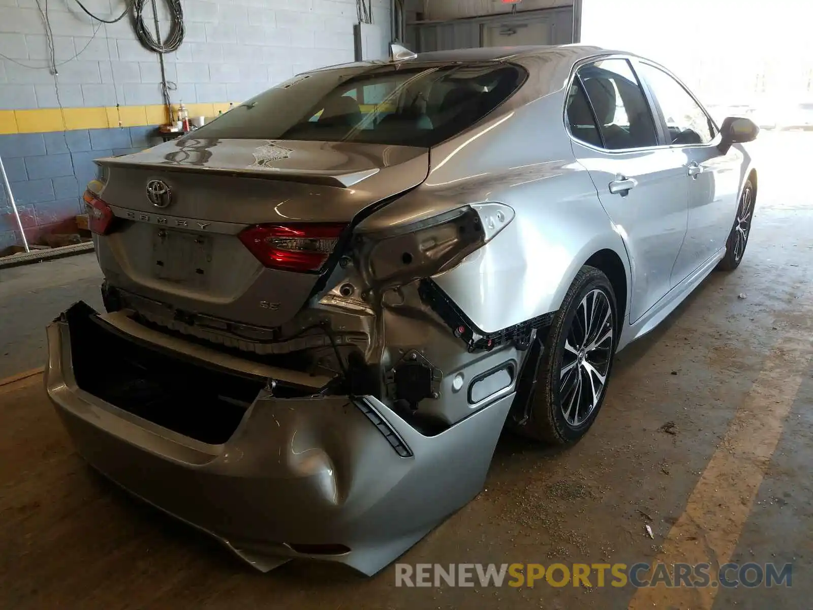 4 Photograph of a damaged car 4T1B11HK5KU276957 TOYOTA CAMRY 2019