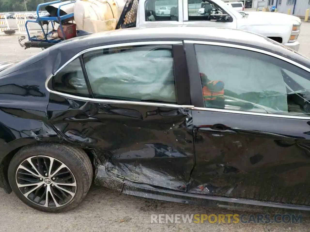 9 Photograph of a damaged car 4T1B11HK5KU278952 TOYOTA CAMRY 2019