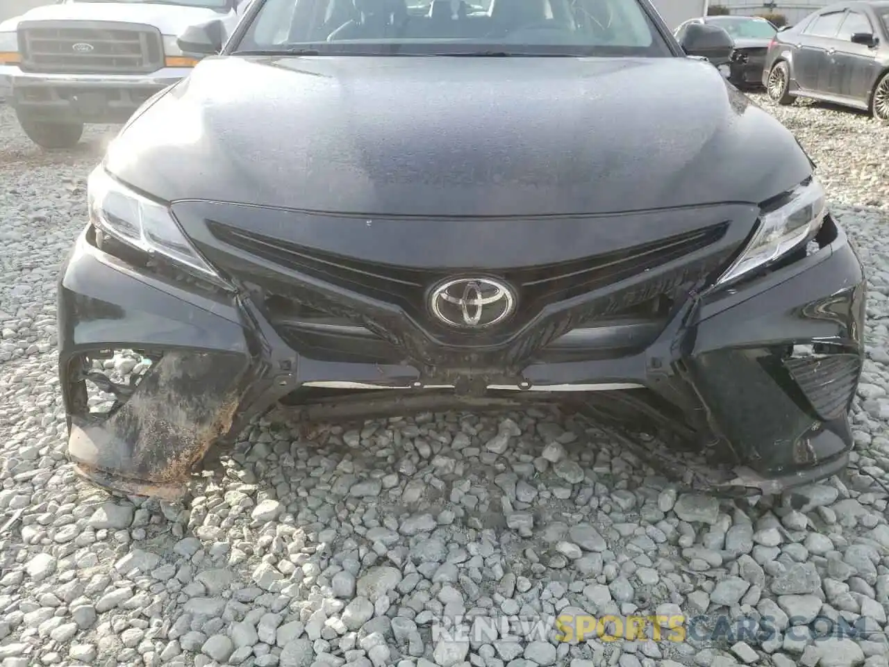 9 Photograph of a damaged car 4T1B11HK5KU279499 TOYOTA CAMRY 2019