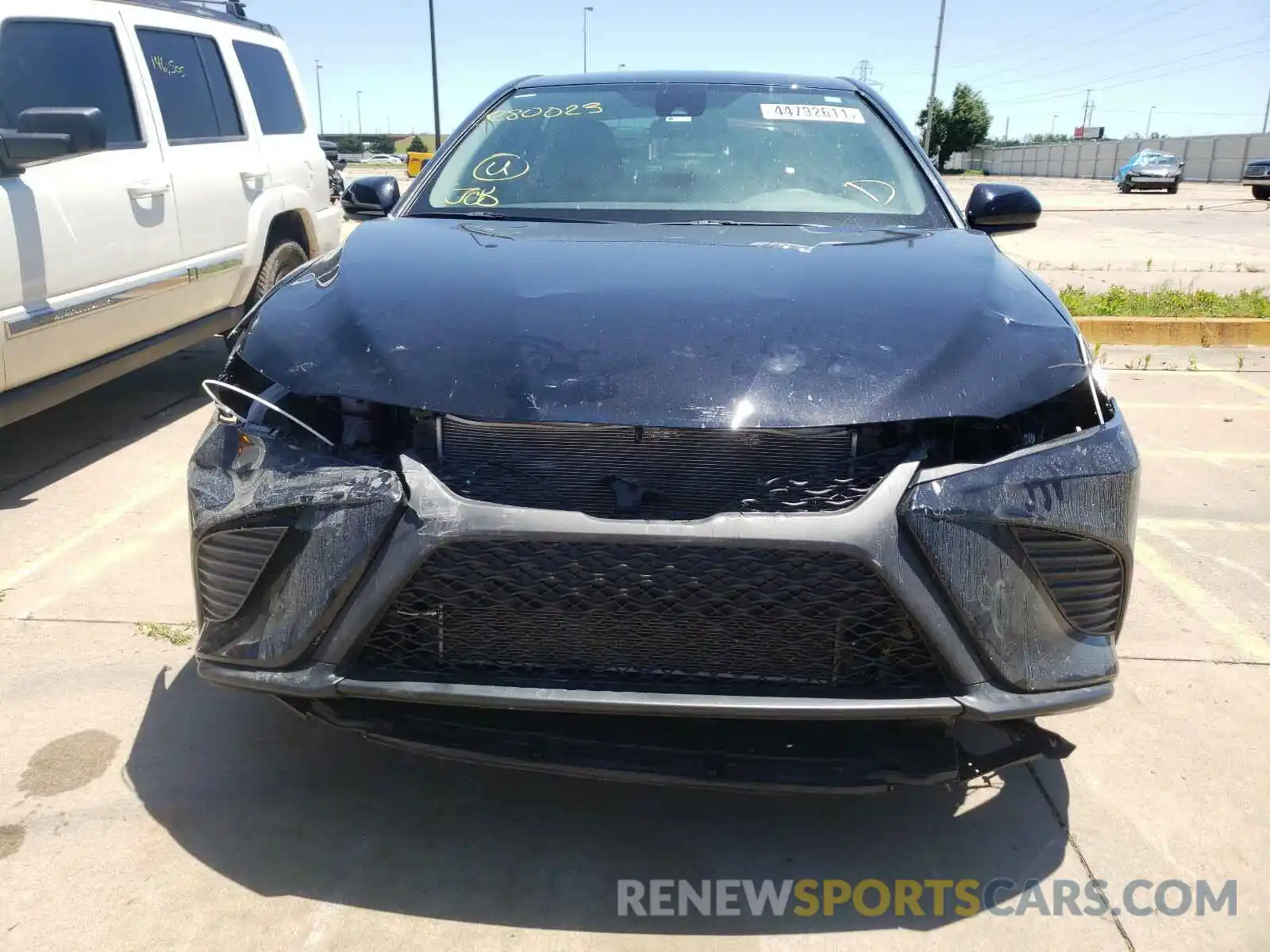 9 Photograph of a damaged car 4T1B11HK5KU280023 TOYOTA CAMRY 2019