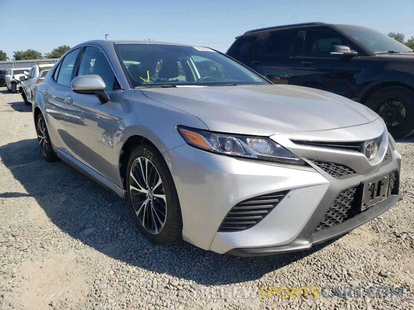 1 Photograph of a damaged car 4T1B11HK5KU280961 TOYOTA CAMRY 2019