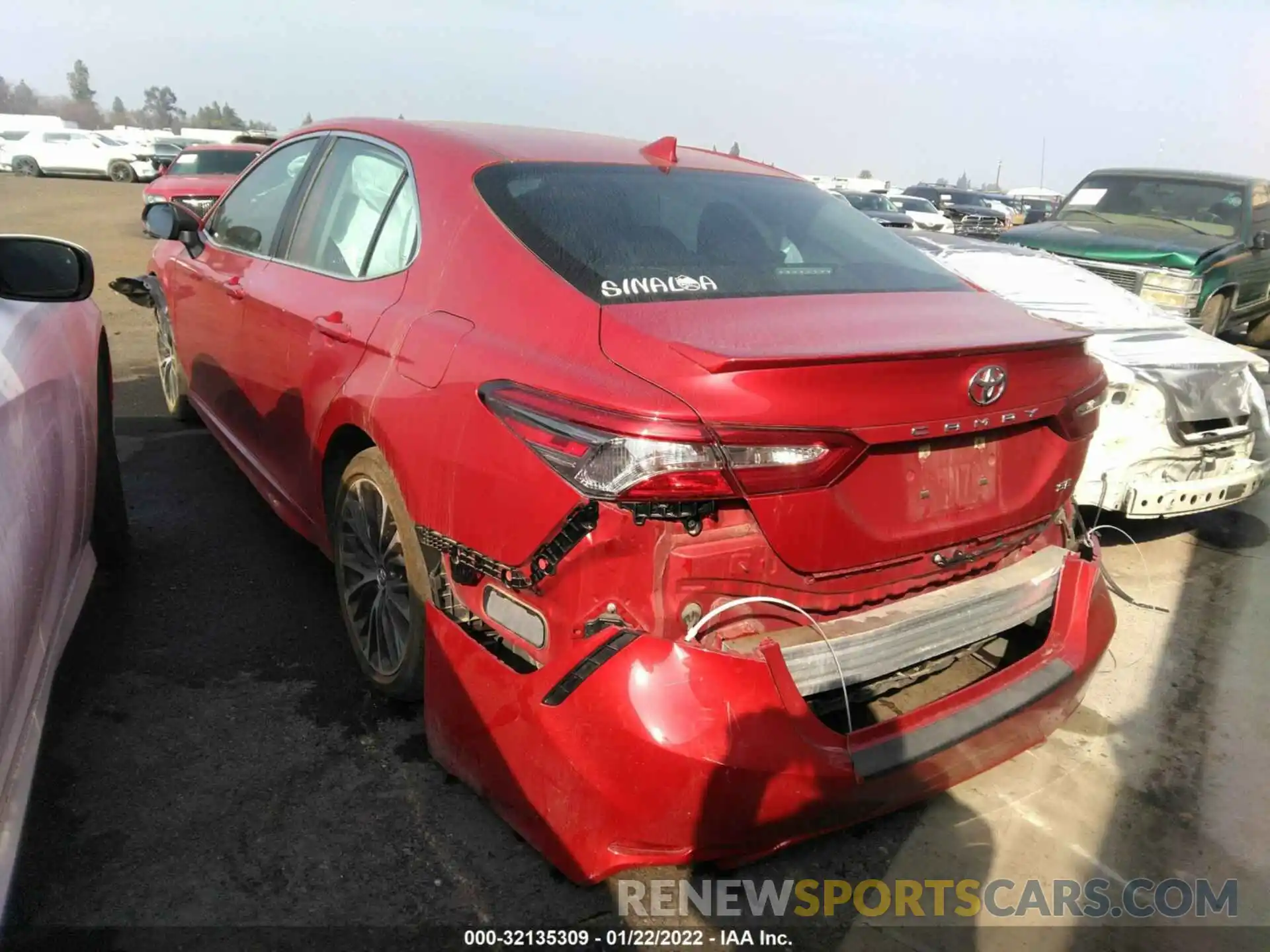 3 Photograph of a damaged car 4T1B11HK5KU281513 TOYOTA CAMRY 2019