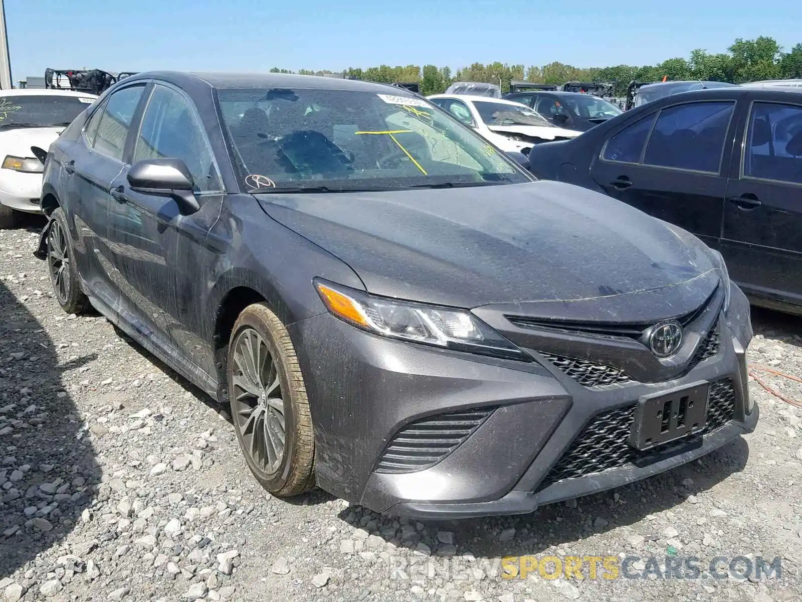 1 Photograph of a damaged car 4T1B11HK5KU282158 TOYOTA CAMRY 2019