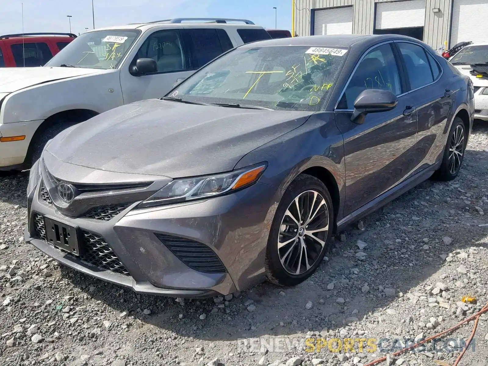 2 Photograph of a damaged car 4T1B11HK5KU282158 TOYOTA CAMRY 2019