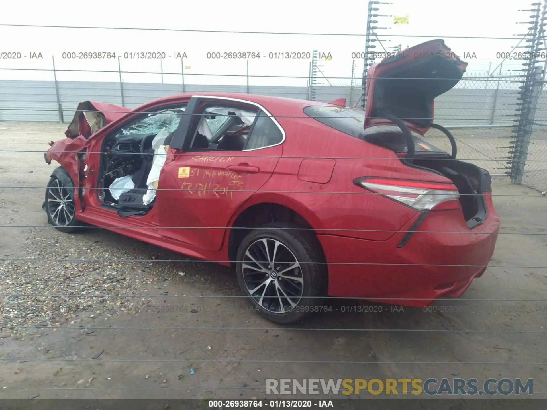 3 Photograph of a damaged car 4T1B11HK5KU282435 TOYOTA CAMRY 2019