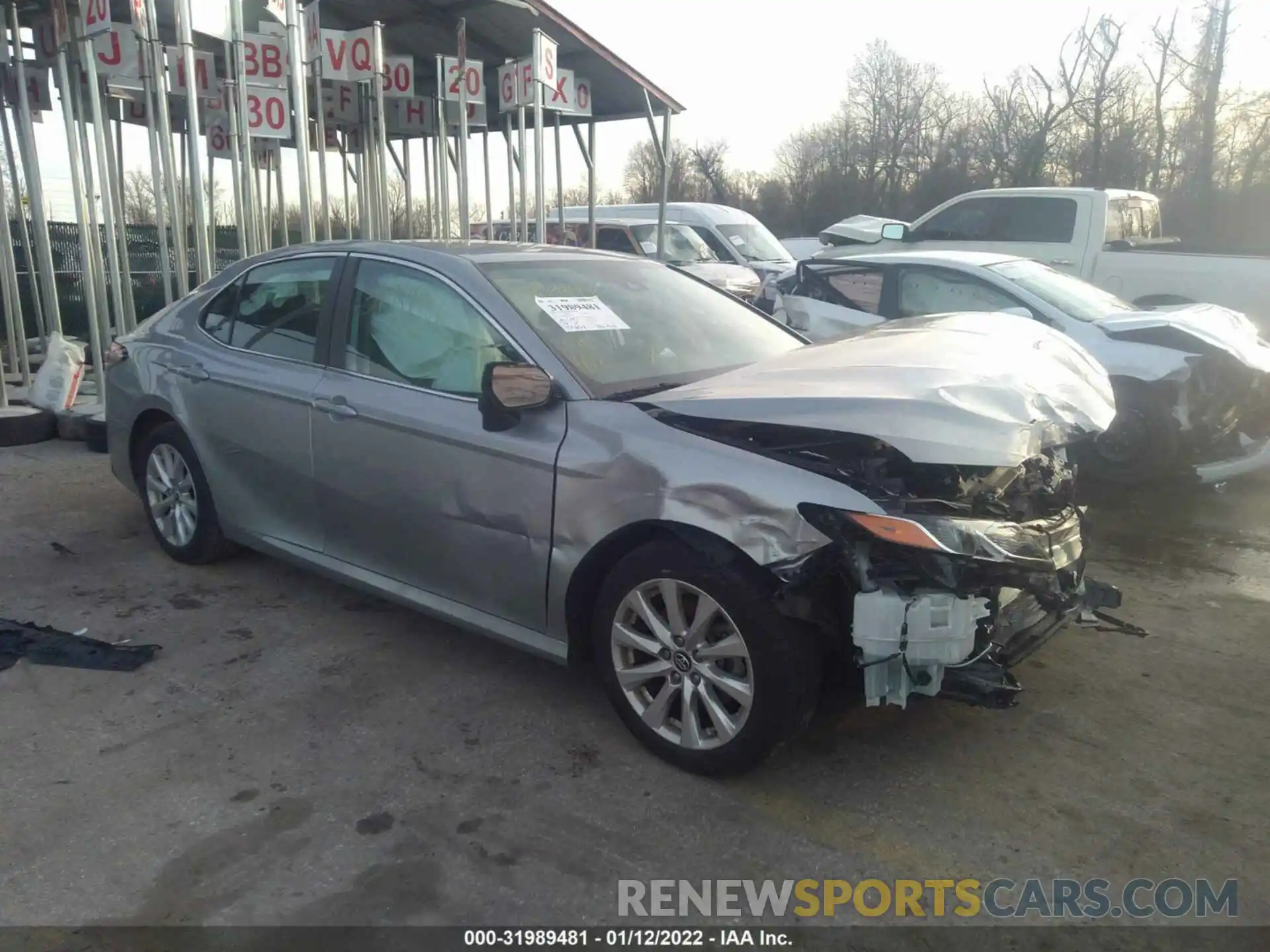 1 Photograph of a damaged car 4T1B11HK5KU283682 TOYOTA CAMRY 2019