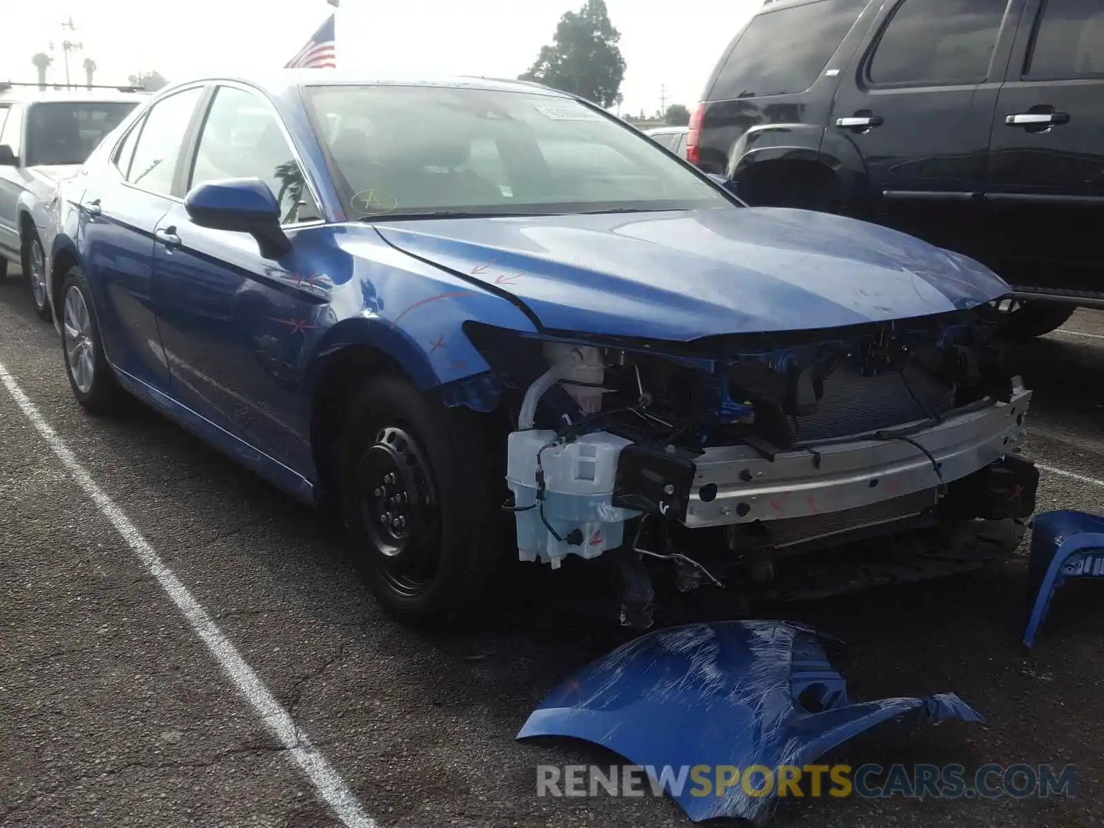 1 Photograph of a damaged car 4T1B11HK5KU285285 TOYOTA CAMRY 2019