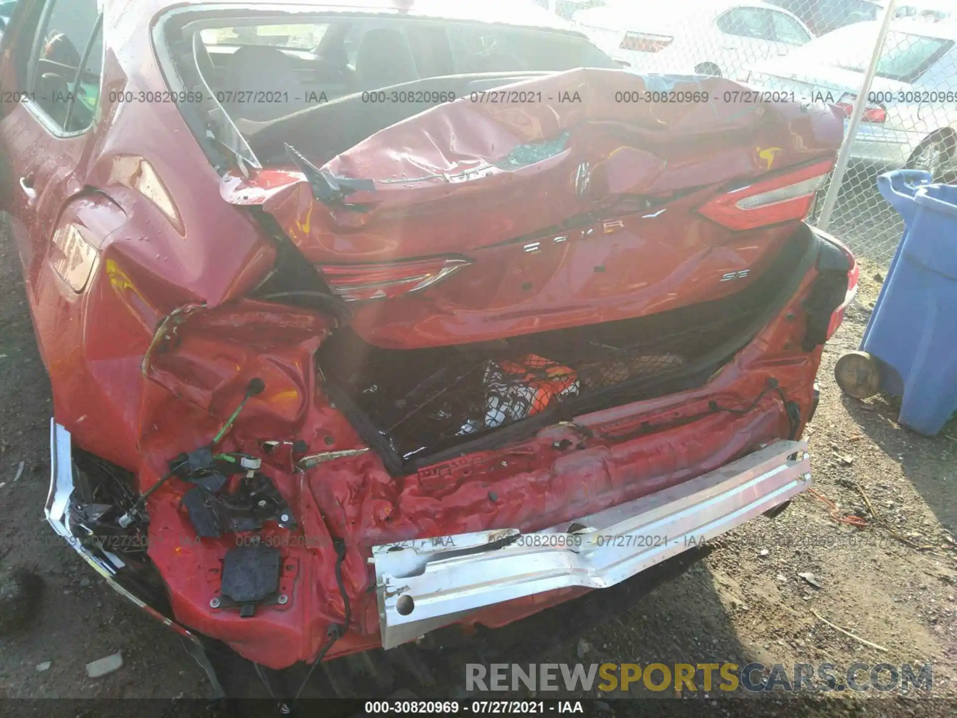 6 Photograph of a damaged car 4T1B11HK5KU286078 TOYOTA CAMRY 2019