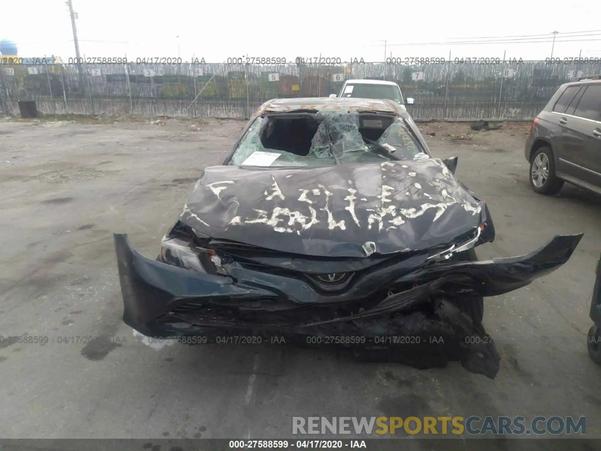 6 Photograph of a damaged car 4T1B11HK5KU287070 TOYOTA CAMRY 2019