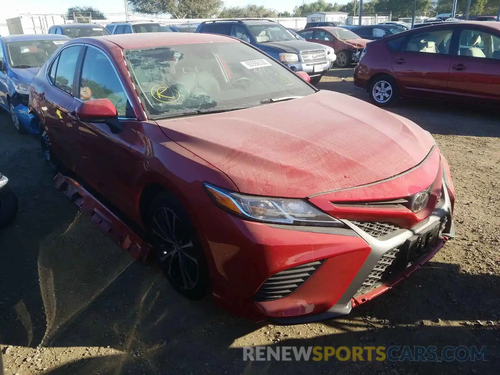 1 Photograph of a damaged car 4T1B11HK5KU287084 TOYOTA CAMRY 2019