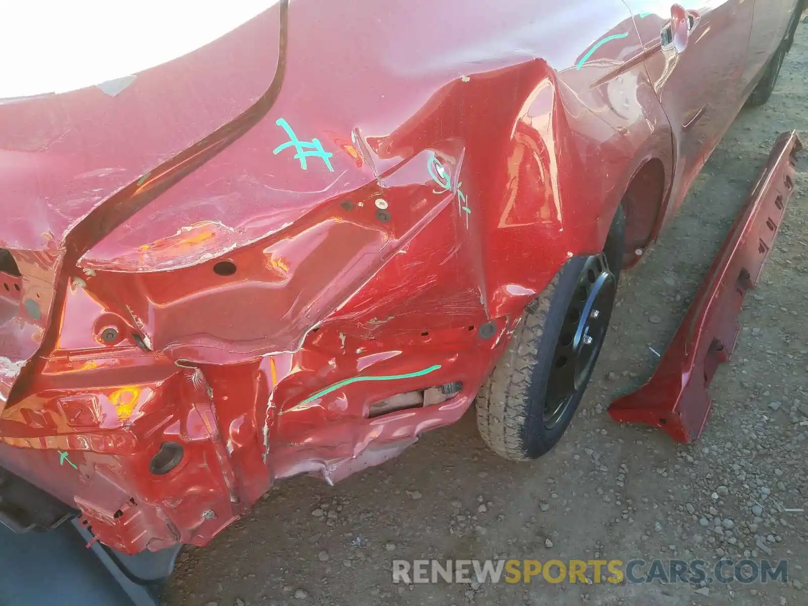 9 Photograph of a damaged car 4T1B11HK5KU287084 TOYOTA CAMRY 2019