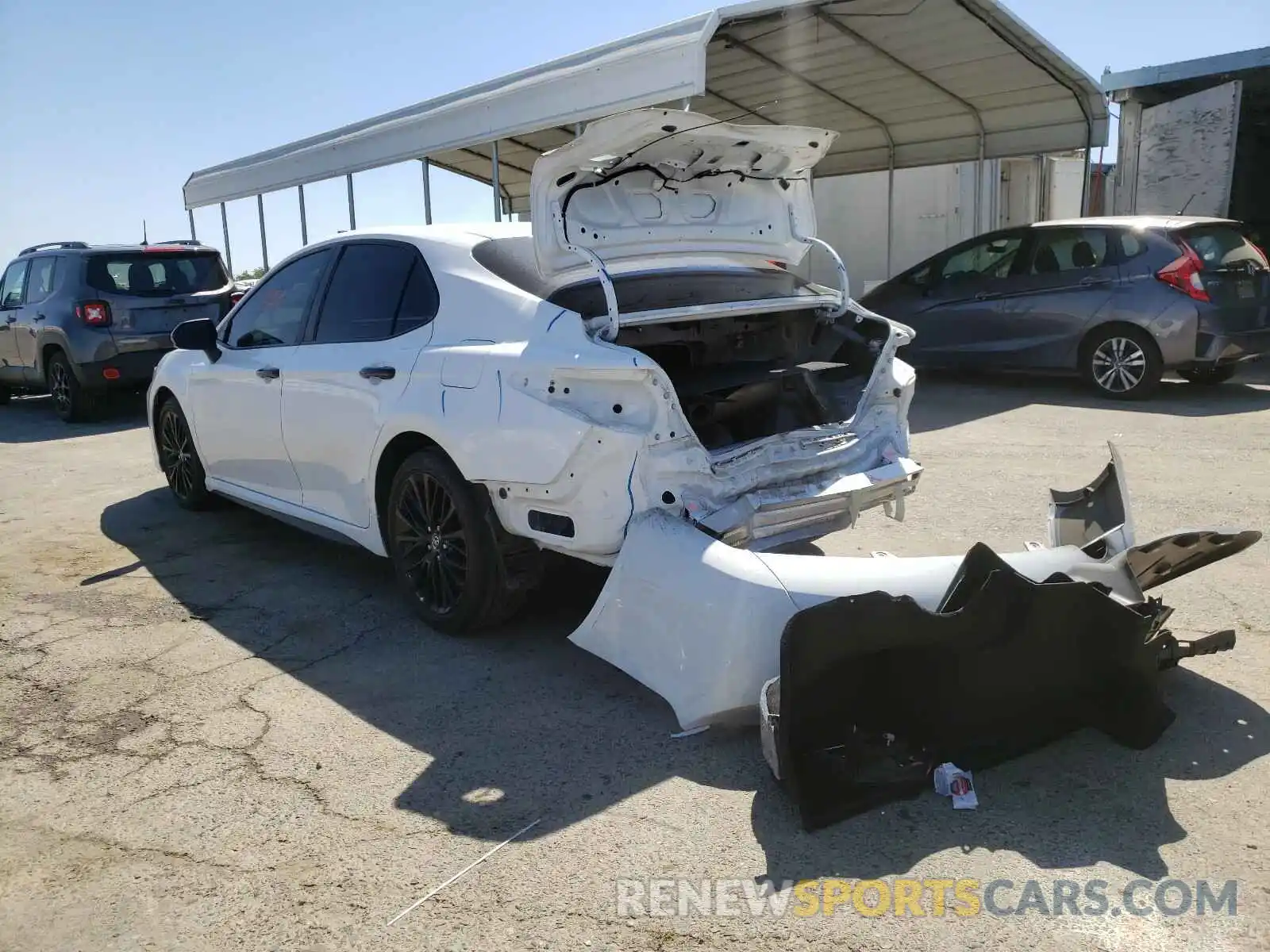 3 Photograph of a damaged car 4T1B11HK5KU289952 TOYOTA CAMRY 2019