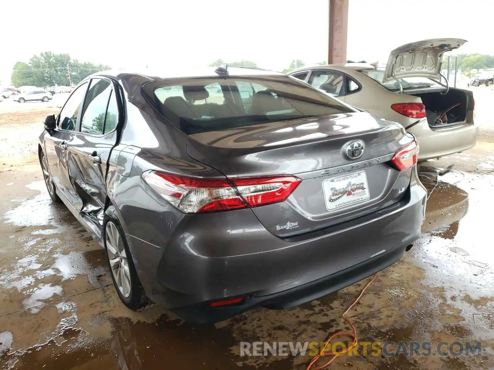 3 Photograph of a damaged car 4T1B11HK5KU291281 TOYOTA CAMRY 2019