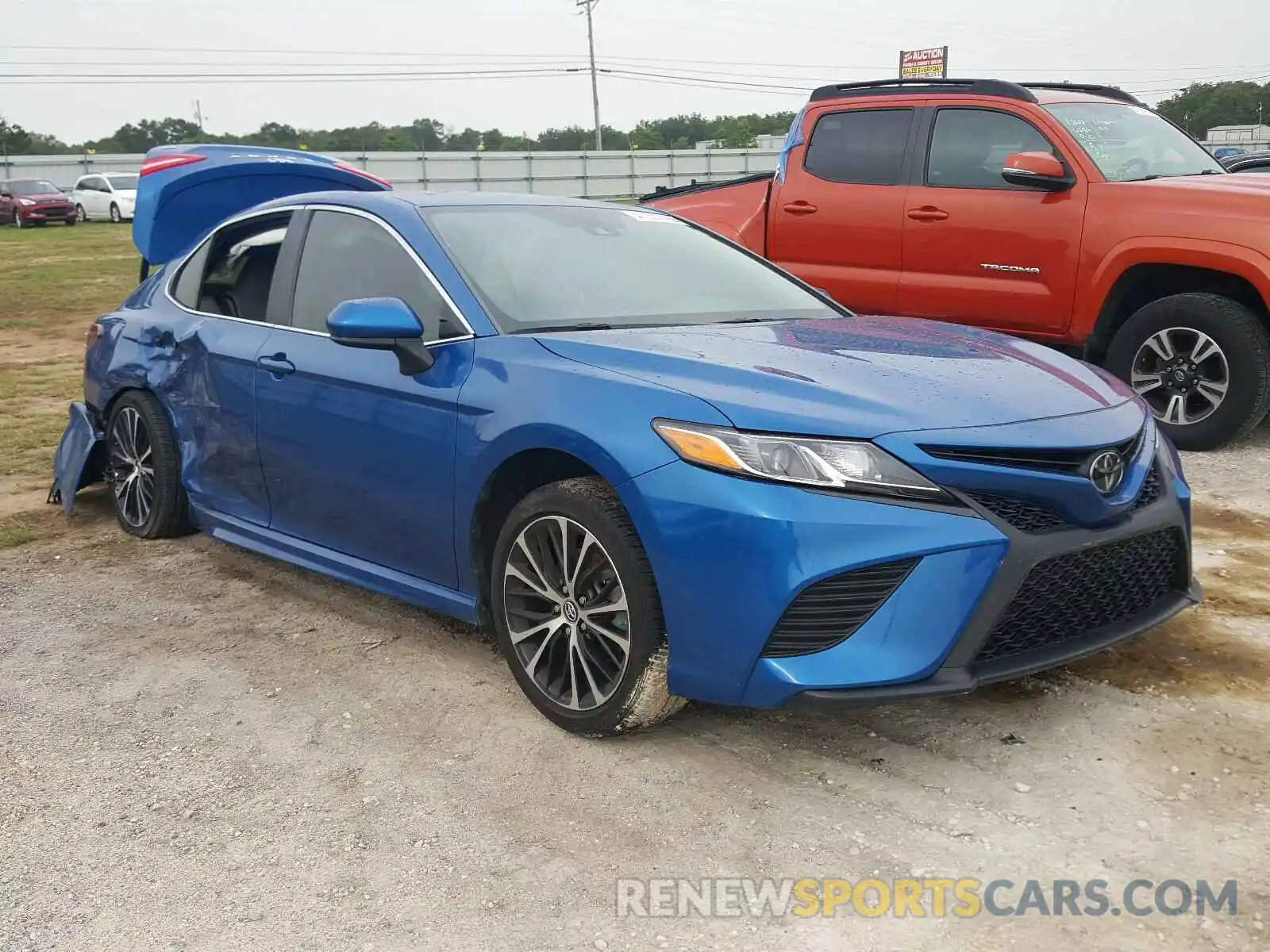 1 Photograph of a damaged car 4T1B11HK5KU298912 TOYOTA CAMRY 2019