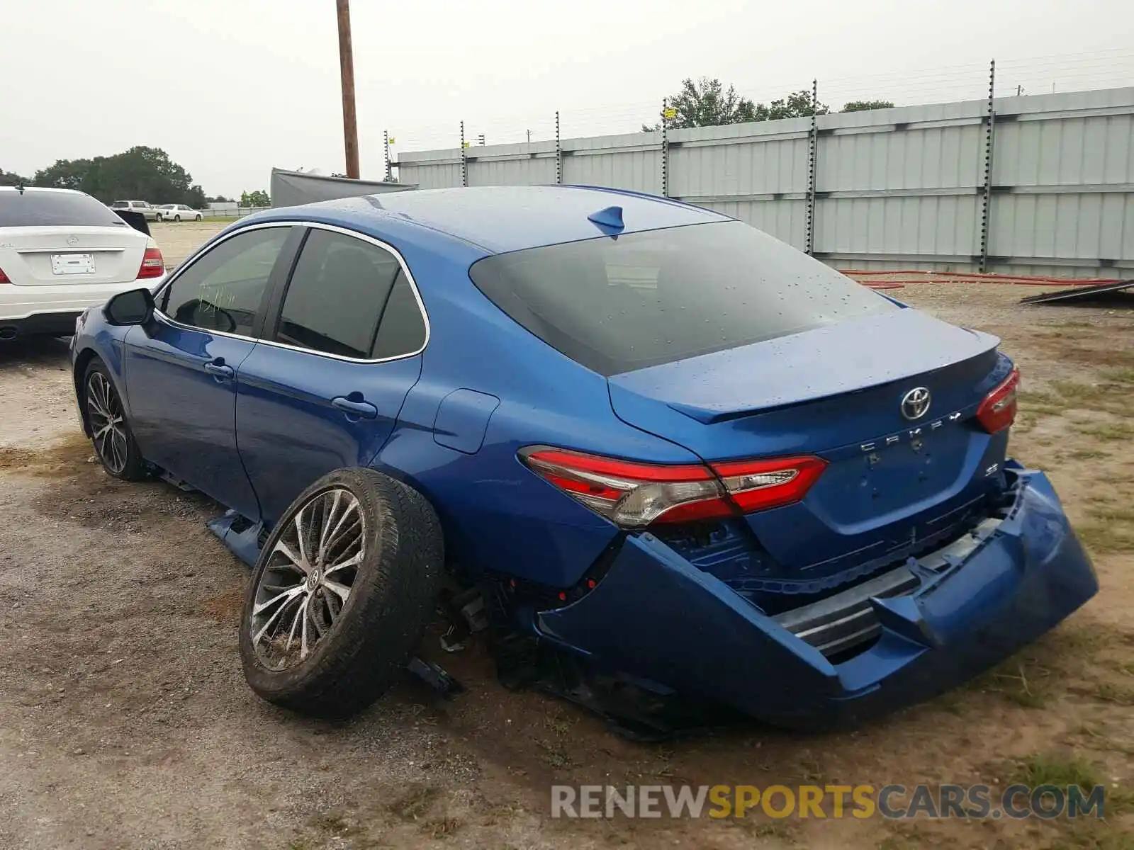 3 Photograph of a damaged car 4T1B11HK5KU298912 TOYOTA CAMRY 2019