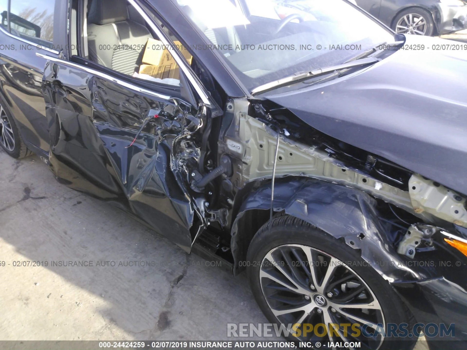 6 Photograph of a damaged car 4T1B11HK5KU680048 TOYOTA CAMRY 2019