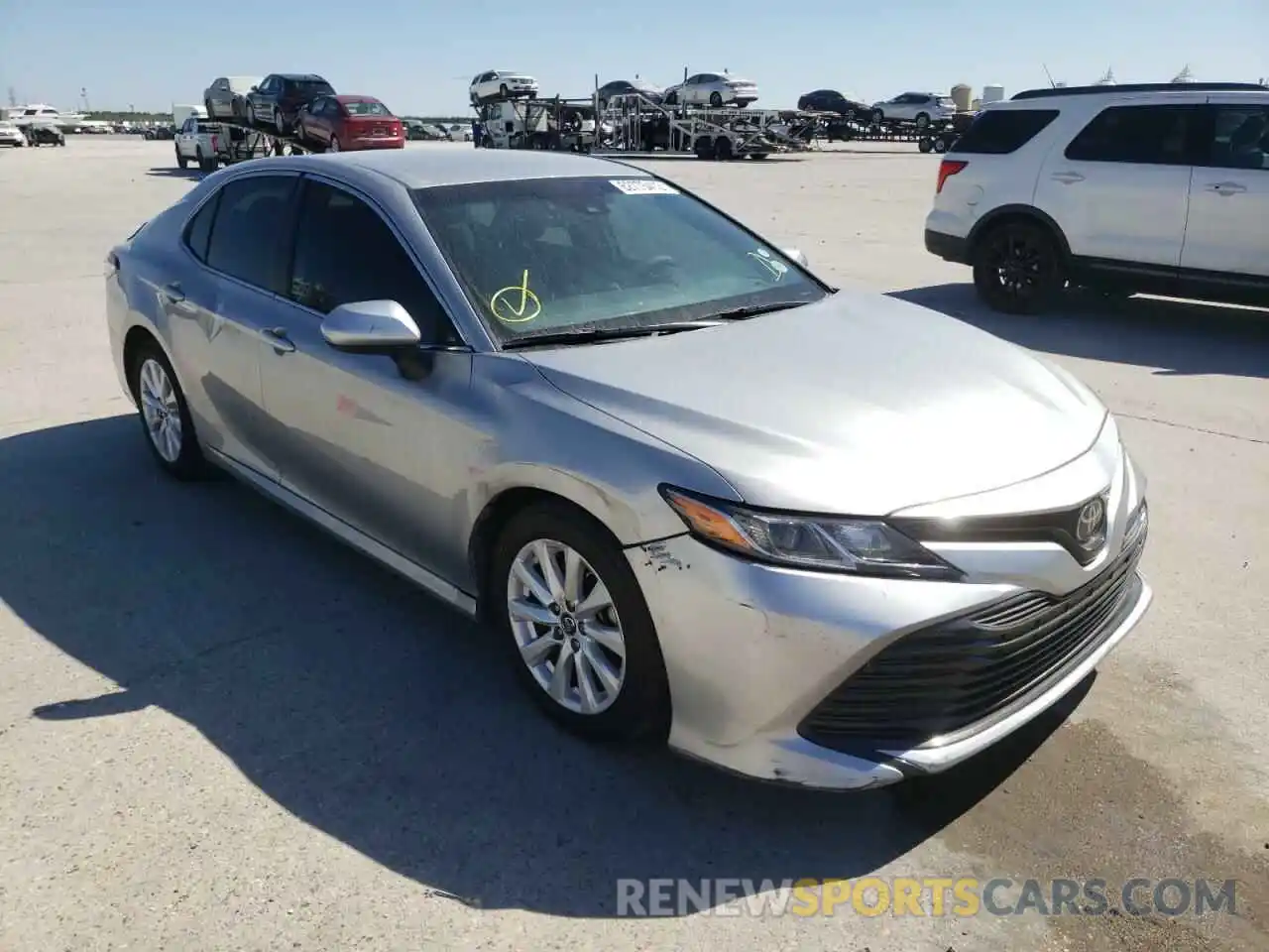 1 Photograph of a damaged car 4T1B11HK5KU680745 TOYOTA CAMRY 2019