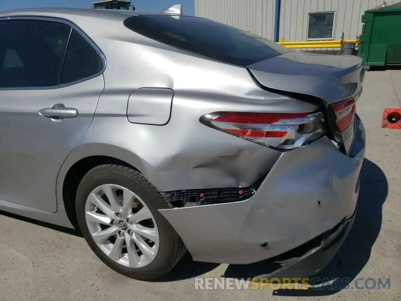 9 Photograph of a damaged car 4T1B11HK5KU680745 TOYOTA CAMRY 2019