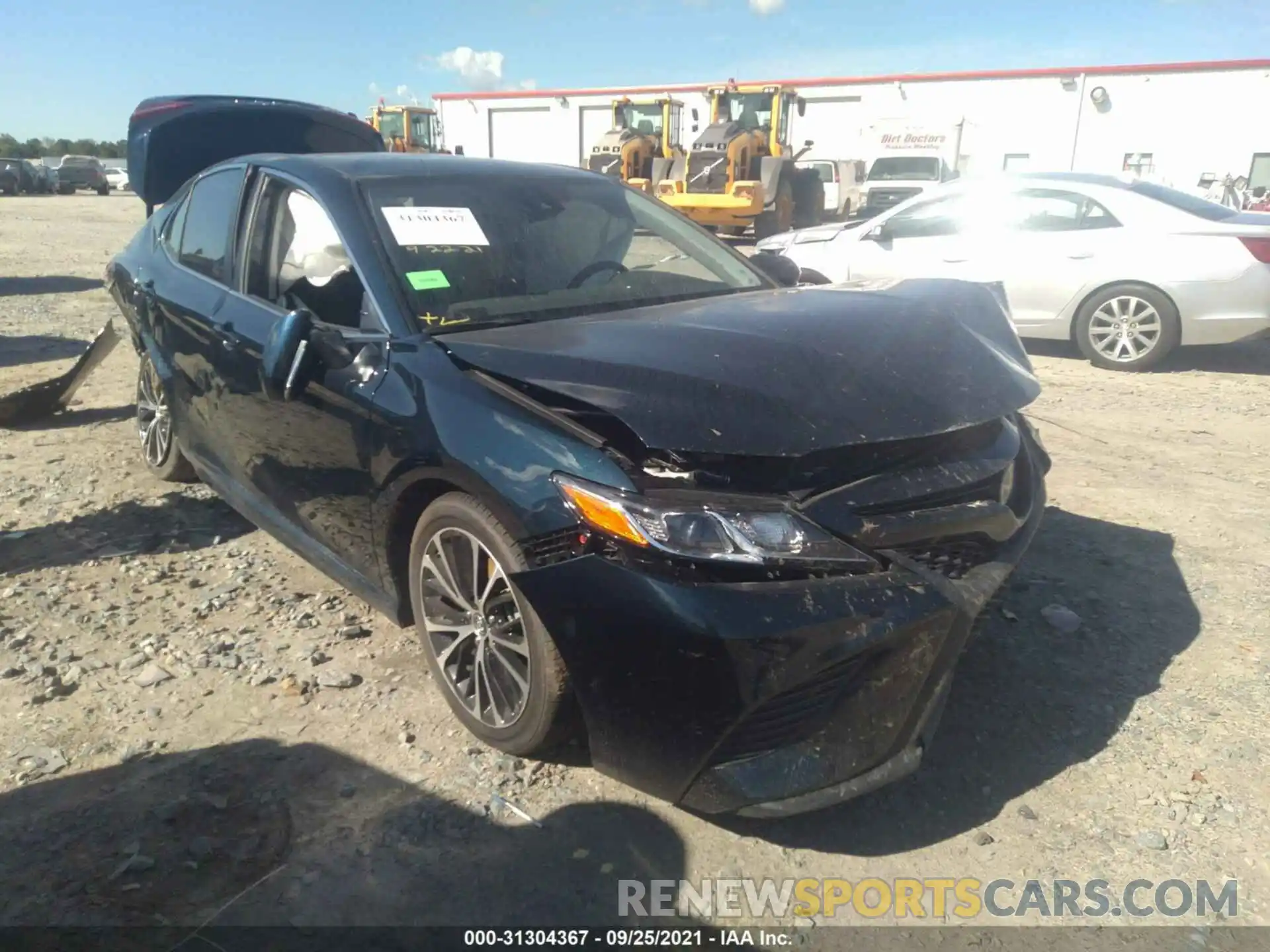 1 Photograph of a damaged car 4T1B11HK5KU681426 TOYOTA CAMRY 2019